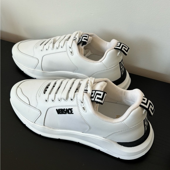Versace Greca Sneakers - Picture 2 of 4